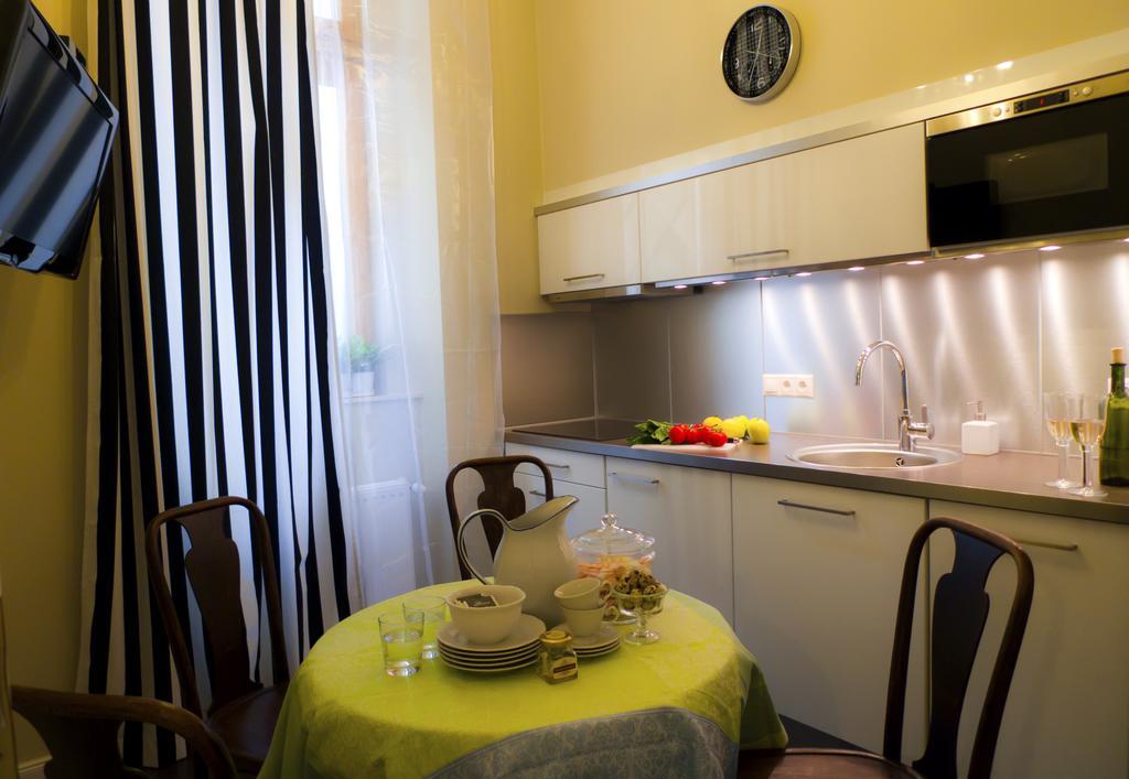 Golden Stars Budapest Apartments Budapeste Exterior foto